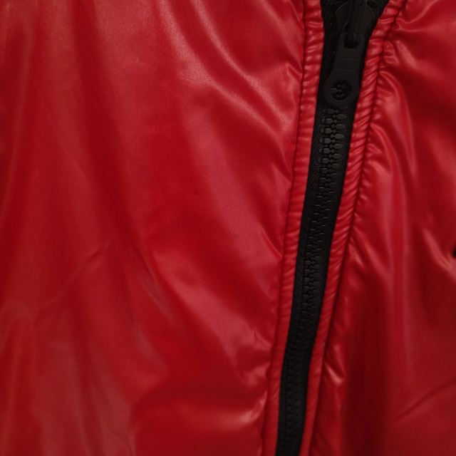 人気商品の VALENTINO - VV3CII7070U ブラック/レッド ジャケット 人気商品の VALENTINO - VV3CII7070U ブラック/レッド ジャケット