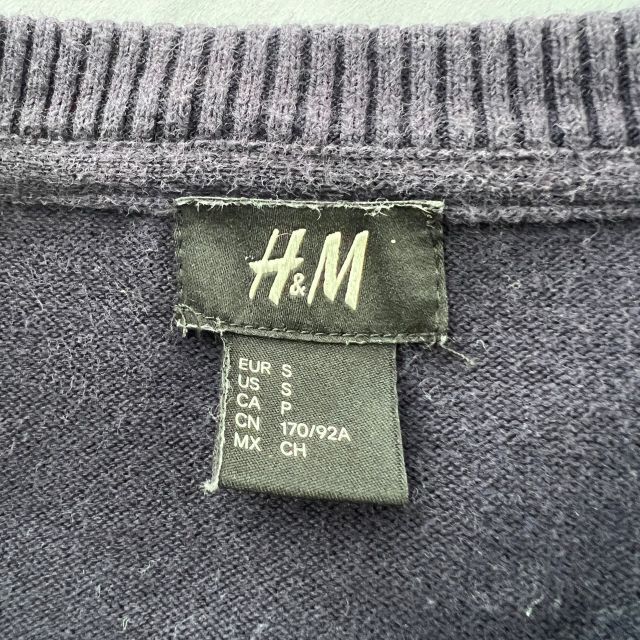 H&M(エイチアンドエム)のエイチアンドエム カットソー 長袖 ボーダー 肩ボタン S レディースのトップス(カットソー(長袖/七分))の商品写真