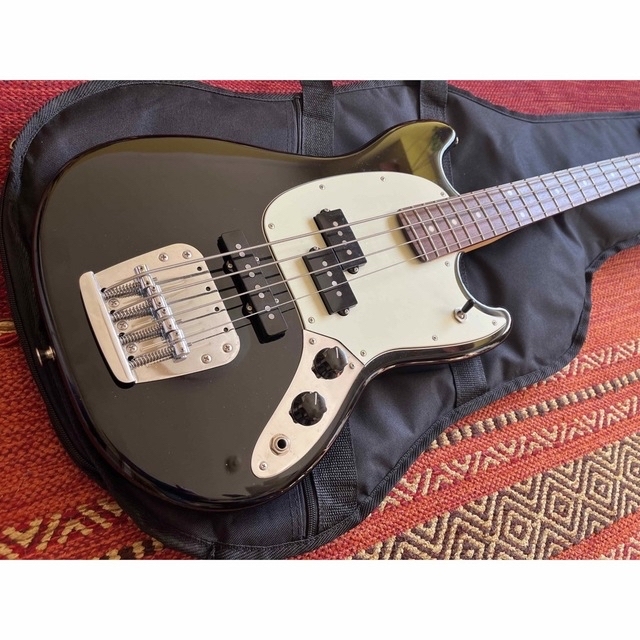 Fender Japan Hybrid Mustang Bass 2019 1