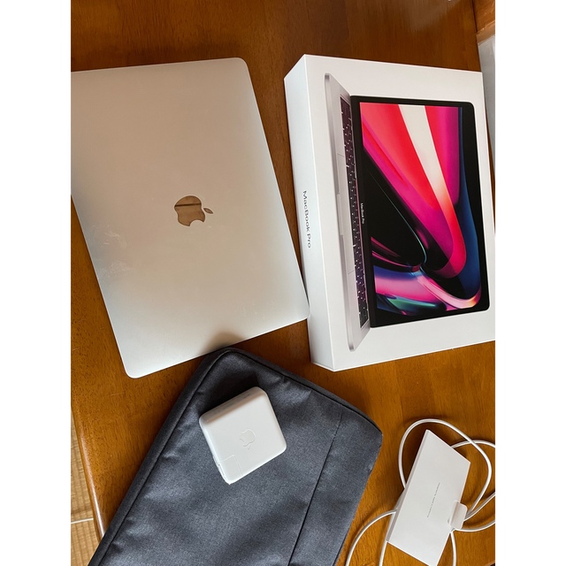 【定価27万】MacBook Pro 13インチ 16GB、1TBストレージ