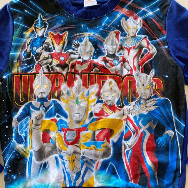 BANDAI(バンダイ)のウルトラマンゼット　トレーナー　120 キッズ/ベビー/マタニティのキッズ服男の子用(90cm~)(Tシャツ/カットソー)の商品写真