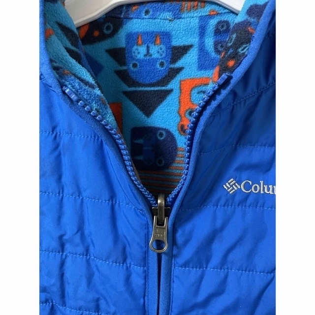 Columbia(コロンビア)のコロンビア　100㎝　ジャンバー　フリース　リバーシブル　ブルー キッズ/ベビー/マタニティのキッズ服男の子用(90cm~)(ジャケット/上着)の商品写真