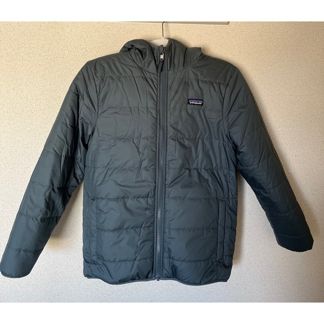 patagonia(パタゴニア)のパタゴニア　キッズ　リバーシブル・レディ・フレディ・フーディ　XL レディースのジャケット/アウター(ブルゾン)の商品写真