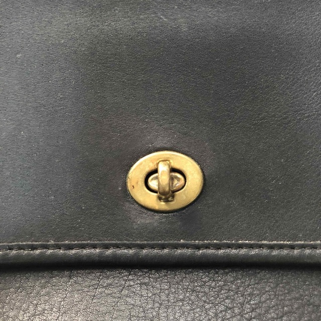 COACH(コーチ)のCOACH オールドコーチ　ショルダーバッグ　ターンロック　 レディースのバッグ(ショルダーバッグ)の商品写真