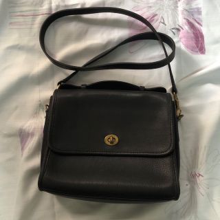 コーチ(COACH)のCOACH オールドコーチ　ショルダーバッグ　ターンロック　(ショルダーバッグ)