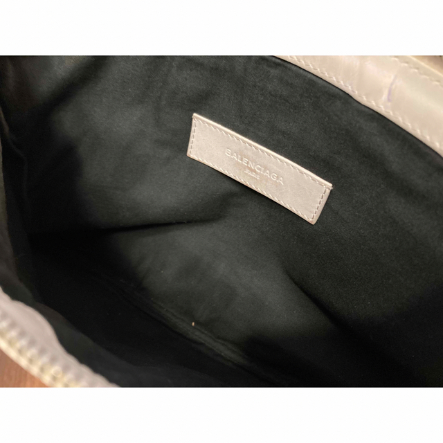 Balenciaga(バレンシアガ)のYUA様専用　バレンシアガ  クラッチバッグ　クリップ　レザー メンズのバッグ(セカンドバッグ/クラッチバッグ)の商品写真