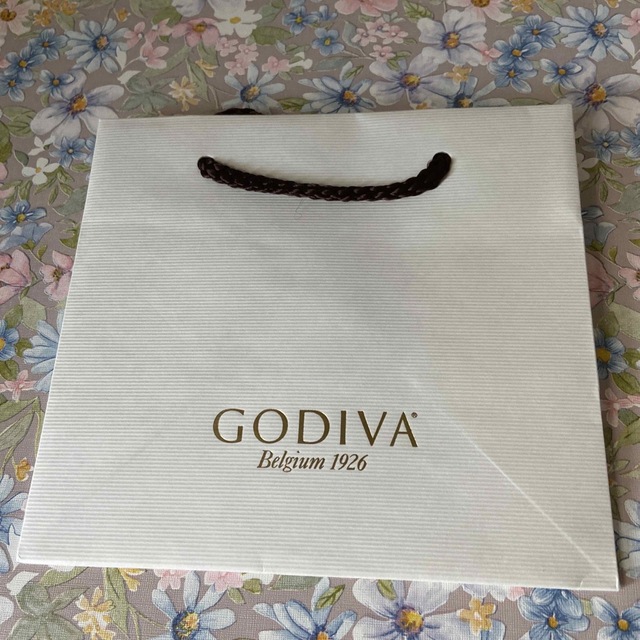 GODIVA(ゴディバ)のGODIVA 紙袋 レディースのバッグ(ショップ袋)の商品写真