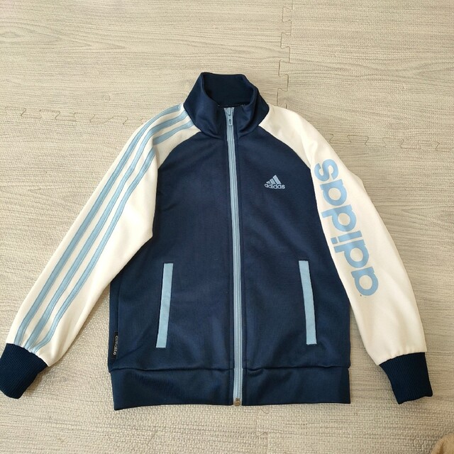 adidas(アディダス)のadidasジャージ130 キッズ/ベビー/マタニティのキッズ服女の子用(90cm~)(ジャケット/上着)の商品写真