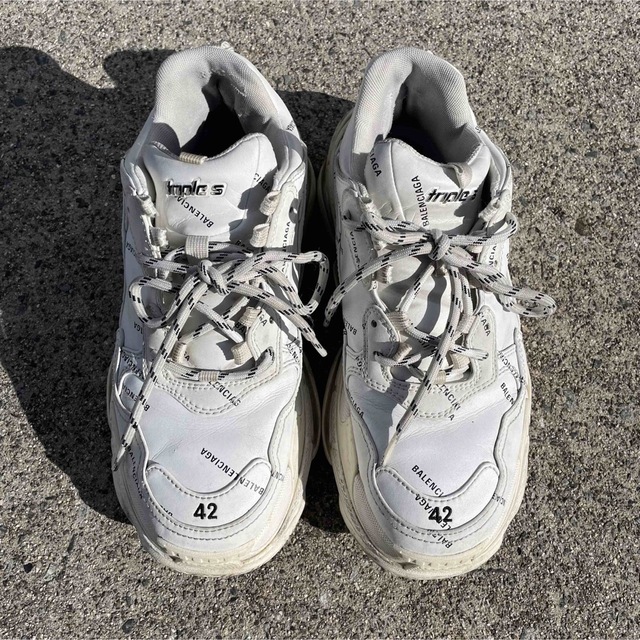 BALENCIAGA トリプルS オールオーバーロゴ ホワイト ダッドスニーカー