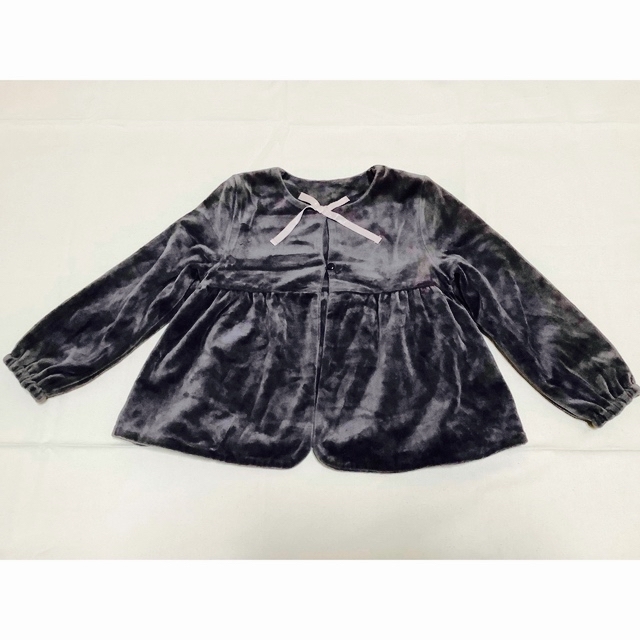 LAGOM(ラーゴム)の・グレーアウター　カーディガン120 キッズ/ベビー/マタニティのキッズ服女の子用(90cm~)(ジャケット/上着)の商品写真