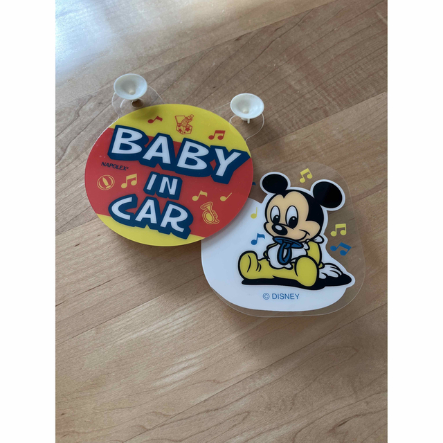 Disney(ディズニー)の【美品です！】BABY IN CAR ミッキー 自動車/バイクの自動車(車内アクセサリ)の商品写真