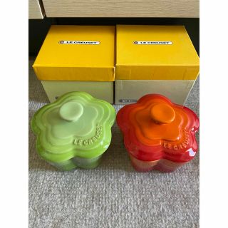 ルクルーゼ(LE CREUSET)のルクルーゼフラワーココット2個セット(食器)