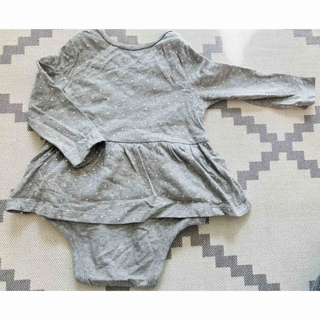 babyGAP(ベビーギャップ)の【baby GAP】赤ちゃん用ワンピース型 春物ロンパース キッズ/ベビー/マタニティのベビー服(~85cm)(ワンピース)の商品写真