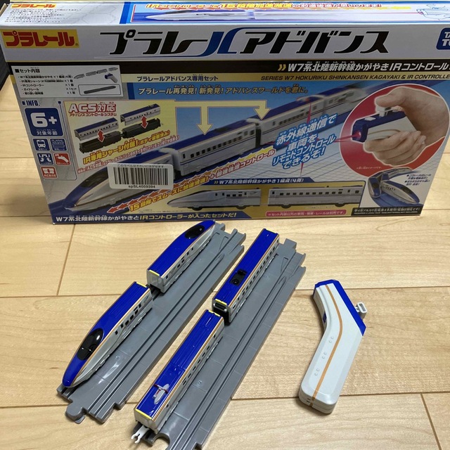 Takara Tomy(タカラトミー)のプラレールアドバンス　連続発車ステーション　車両セット キッズ/ベビー/マタニティのおもちゃ(電車のおもちゃ/車)の商品写真