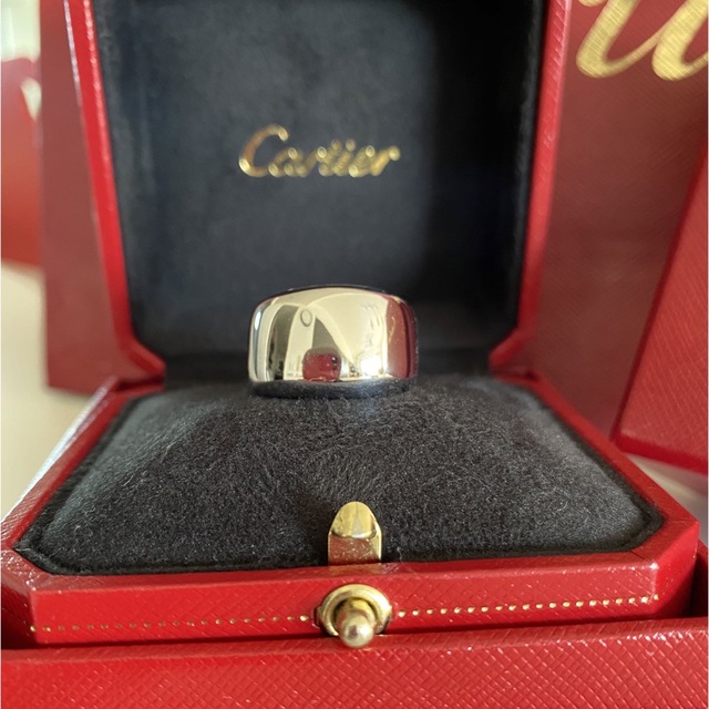 Cartier(カルティエ)のお値下げ❣️ 未使用❣️ カルティエ　ヌーベルバーグ　WG750  50 レディースのアクセサリー(リング(指輪))の商品写真