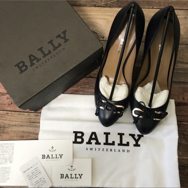 Bally(バリー)の新品 BALLY リボンパンプス レディースの靴/シューズ(ハイヒール/パンプス)の商品写真