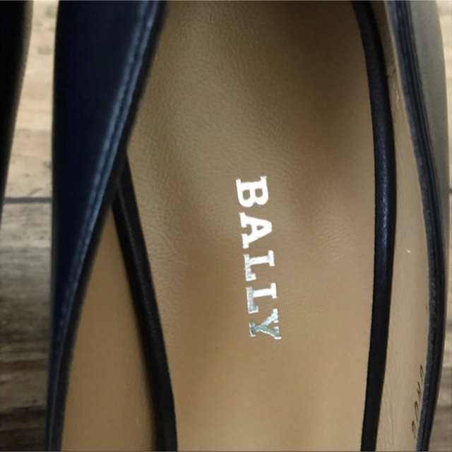 Bally(バリー)の新品 BALLY リボンパンプス レディースの靴/シューズ(ハイヒール/パンプス)の商品写真