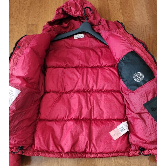 新品未使用品【STONE ISLAND/ストーンアイランド】ダウンジャケット