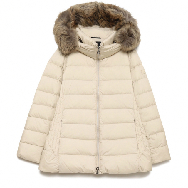 超高品質で人気の TATRAS - サンド1 コサヴァ KOSAVA 極美品□TATRAS