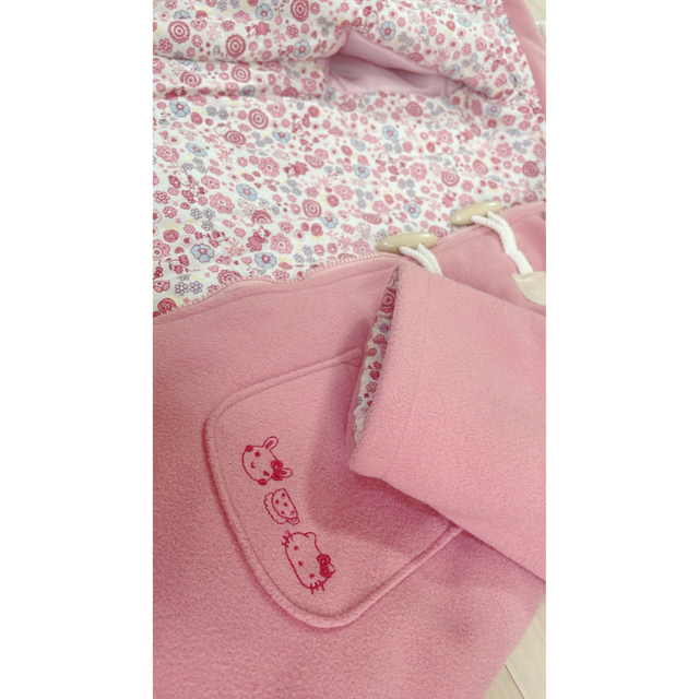 クーラクール×キティちゃんコラボ ダッフルコート キッズ/ベビー/マタニティのキッズ服女の子用(90cm~)(コート)の商品写真