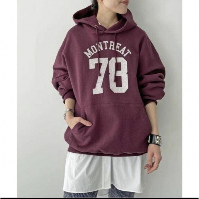 L'Appartement DEUXIEME CLASSE(アパルトモンドゥーズィエムクラス)のAmericana college logo hoodie レディースのトップス(パーカー)の商品写真