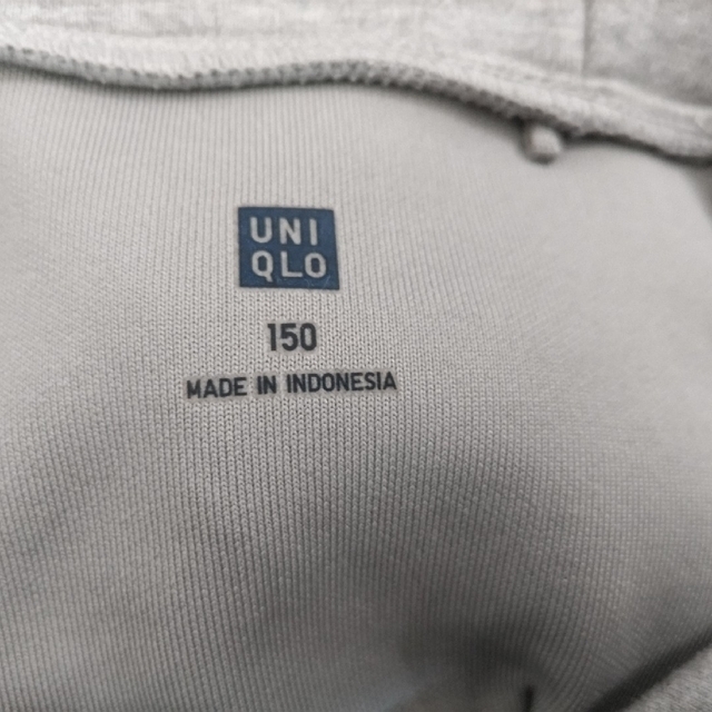 UNIQLO(ユニクロ)のユニクロ　パーカーワンピース キッズ/ベビー/マタニティのキッズ服女の子用(90cm~)(ワンピース)の商品写真