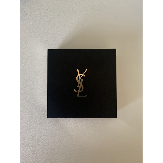 Yves Saint Laurent Beaute(イヴサンローランボーテ)のアンクルドポーオールアワーズ　セッティングパウダー　B10 8.5g コスメ/美容のベースメイク/化粧品(フェイスパウダー)の商品写真