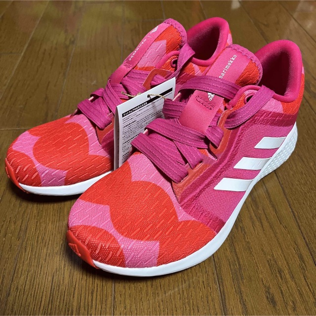 adidas(アディダス)のアディダス エッジ ラックス 4 マリメッコ 23.5cm レディースの靴/シューズ(スニーカー)の商品写真