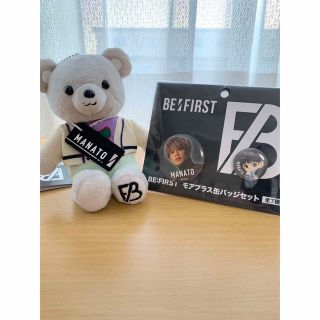 ビーファースト(BE:FIRST)のBE:FIRST　モアプラスぬいぐるみ　缶バッチ　MANATO(アイドルグッズ)