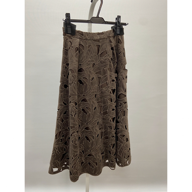 MERCURYDUO(マーキュリーデュオ)のマーキュリーデュオ購入　ブラウン刺繍スカート　新品未使用タグ付き レディースのスカート(ロングスカート)の商品写真
