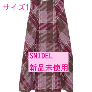 スナイデル(SNIDEL)のSNIDELロービングチェックスカート　ピンク(ひざ丈スカート)