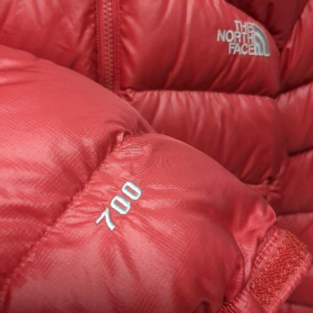 THE NORTH FACE(ザノースフェイス)の【美品】ノースフェイス　ダウン　ジャケット　700フィル　 レッド レディースのジャケット/アウター(ダウンジャケット)の商品写真