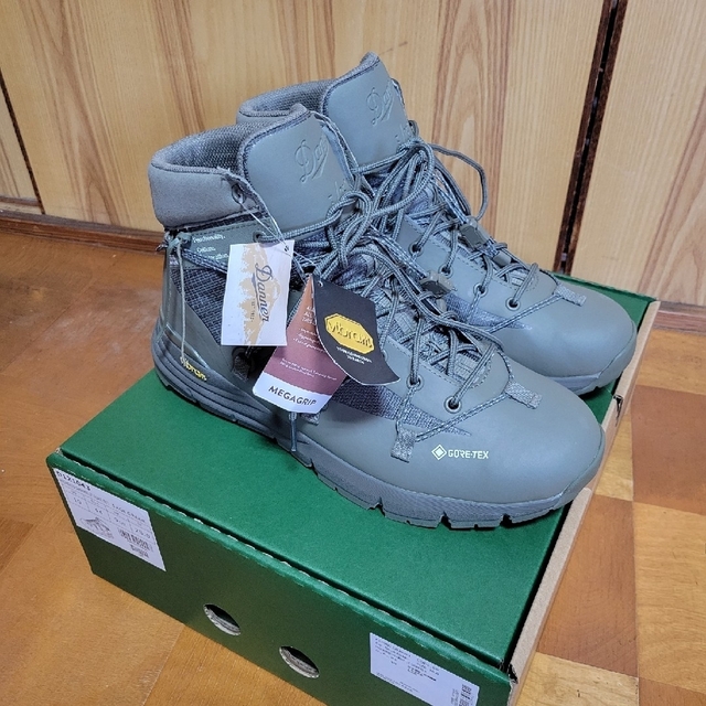 Danner(ダナー)のDanner ダナー　HIGHBRID DANNER LT GORE-TEX メンズの靴/シューズ(スニーカー)の商品写真