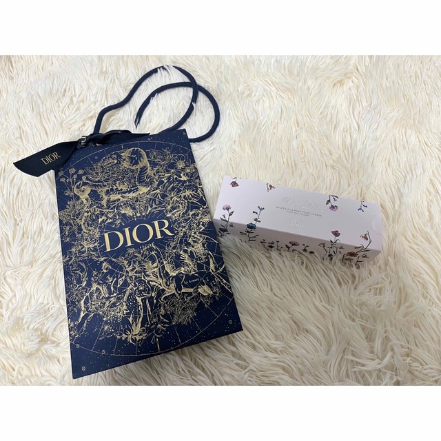 Miss Dior ローズバスボム　10個入り