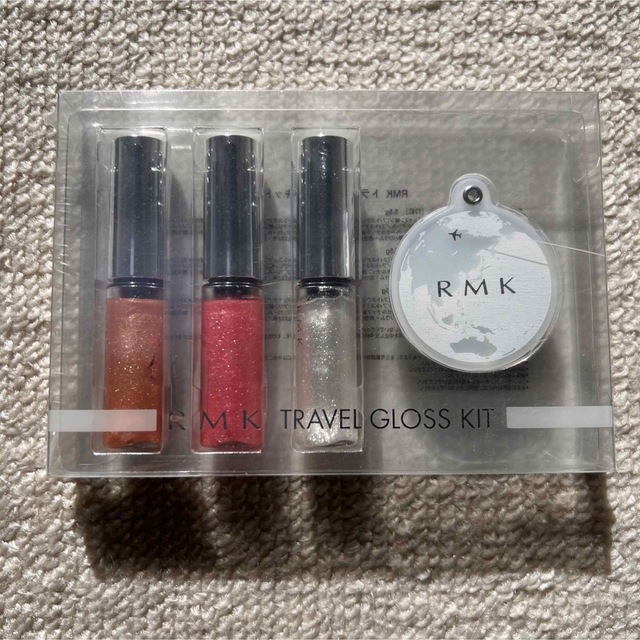 RMK(アールエムケー)のRMK リップグロス　限定　新品 コスメ/美容のベースメイク/化粧品(リップグロス)の商品写真
