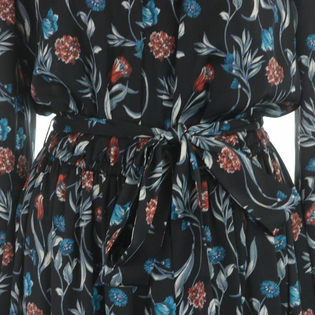 UNITED ARROWS(ユナイテッドアローズ)のUNITED ARROWS フレアワンピース ロング 花柄 リボン 長袖 黒 レディースのワンピース(ロングワンピース/マキシワンピース)の商品写真