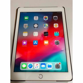 アイパッド(iPad)のiPad 第6世代　(タブレット)