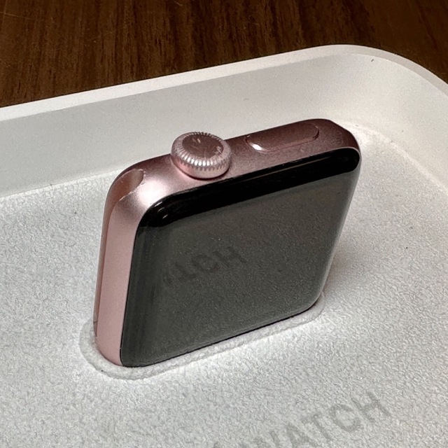 Apple Watch(アップルウォッチ)の人気 Apple Watch Series 2 38mm ローズゴールド スマホ/家電/カメラのスマートフォン/携帯電話(その他)の商品写真