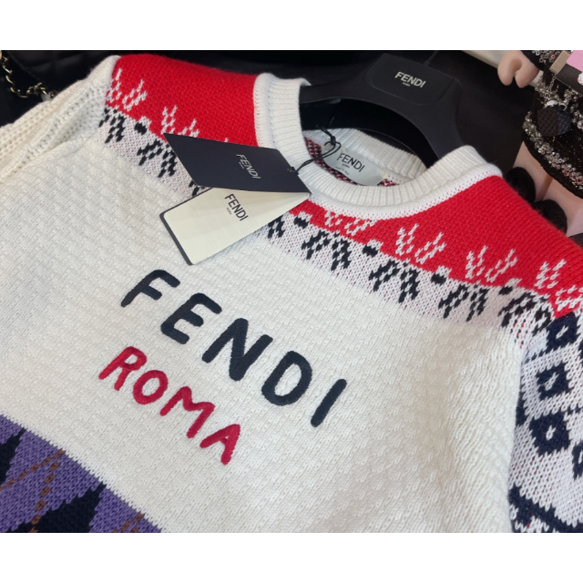 FENDIニットセーター 商品の状態 ✨純正品✨ レディース トップス