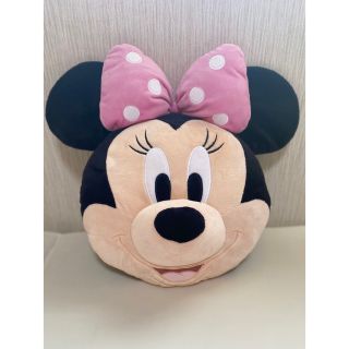 ディズニー(Disney)のミニーちゃんクッションぬいぐるみ(キャラクターグッズ)