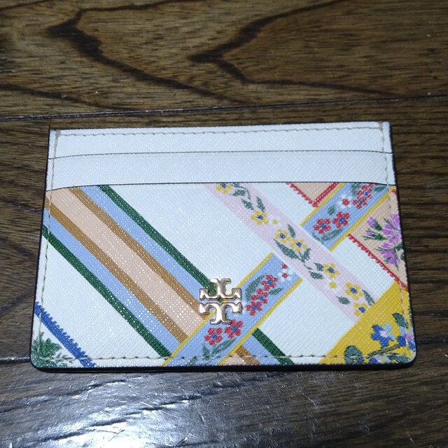 Tory Burch(トリーバーチ)の値下げ　Tory Burch　カードケース レディースのファッション小物(名刺入れ/定期入れ)の商品写真