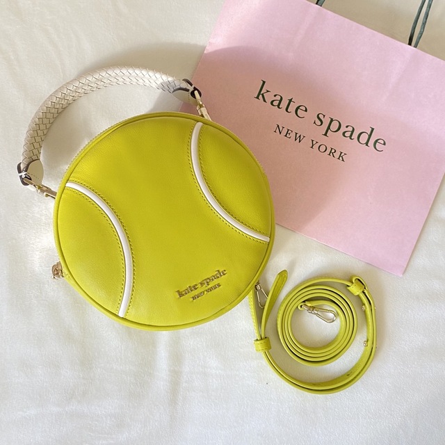 kate spade new york(ケイトスペードニューヨーク)のケイトスペード　ショルダーバッグ　テニス　ボール　ハンドバッグ　イエロー　百貨店 レディースのバッグ(ハンドバッグ)の商品写真