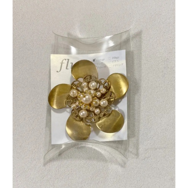 flua 花ブローチ 最も信頼できる www.gold-and-wood.com