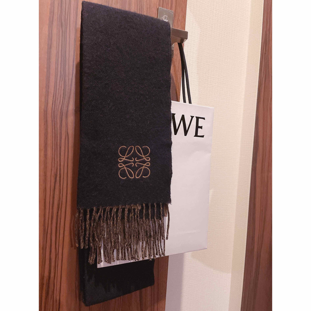 LOEWE(ロエベ)のLOEWE ロエベ バイカラー ウールカシミヤマフラー ネイビー レディースのファッション小物(マフラー/ショール)の商品写真