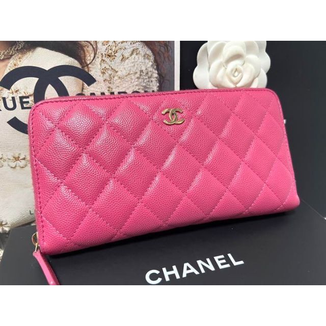 CHANEL(シャネル)の現行モデル CHANEL マトラッセ キャビアスキン ラウンドファスナー 長財布 レディースのファッション小物(財布)の商品写真