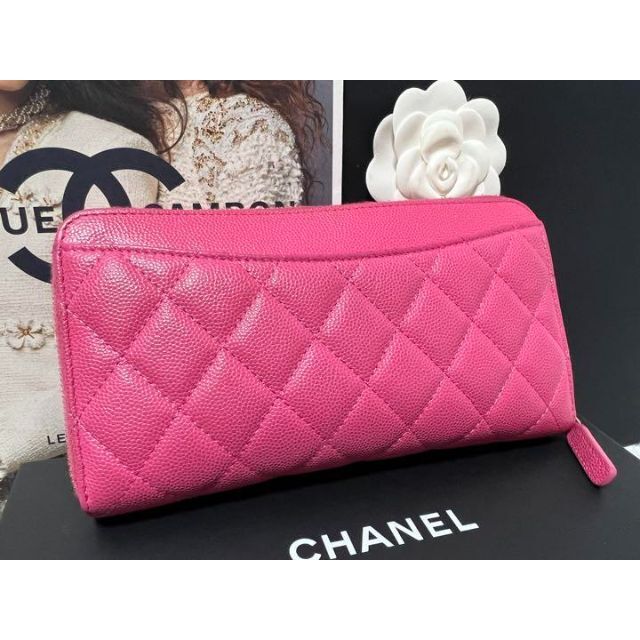 CHANEL(シャネル)の現行モデル CHANEL マトラッセ キャビアスキン ラウンドファスナー 長財布 レディースのファッション小物(財布)の商品写真