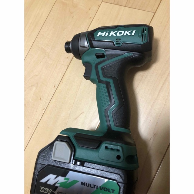 超美品の HiKOKI ハイコーキ コードレスインパクトドライバー