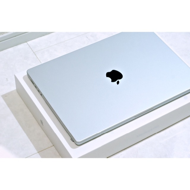 超美品】MacBook Pro 13インチ 2019 i5/8GB/128GB アウトレット