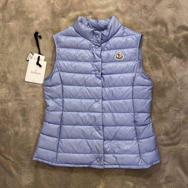 MONCLER(モンクレール)の新品♡ モンクレール　ダウンベスト　サイズ　12 レディースのジャケット/アウター(ダウンベスト)の商品写真