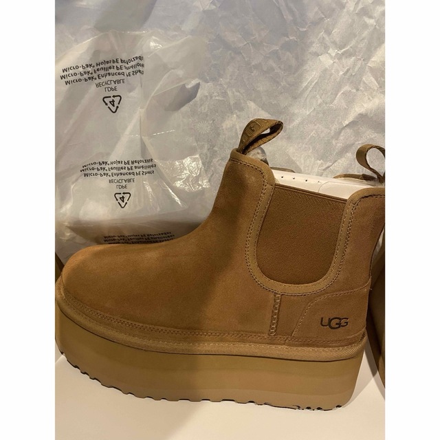 UGG - UGG アグ NEUMEL PLATFORM CHELSEA 厚底 ブーツの通販 by